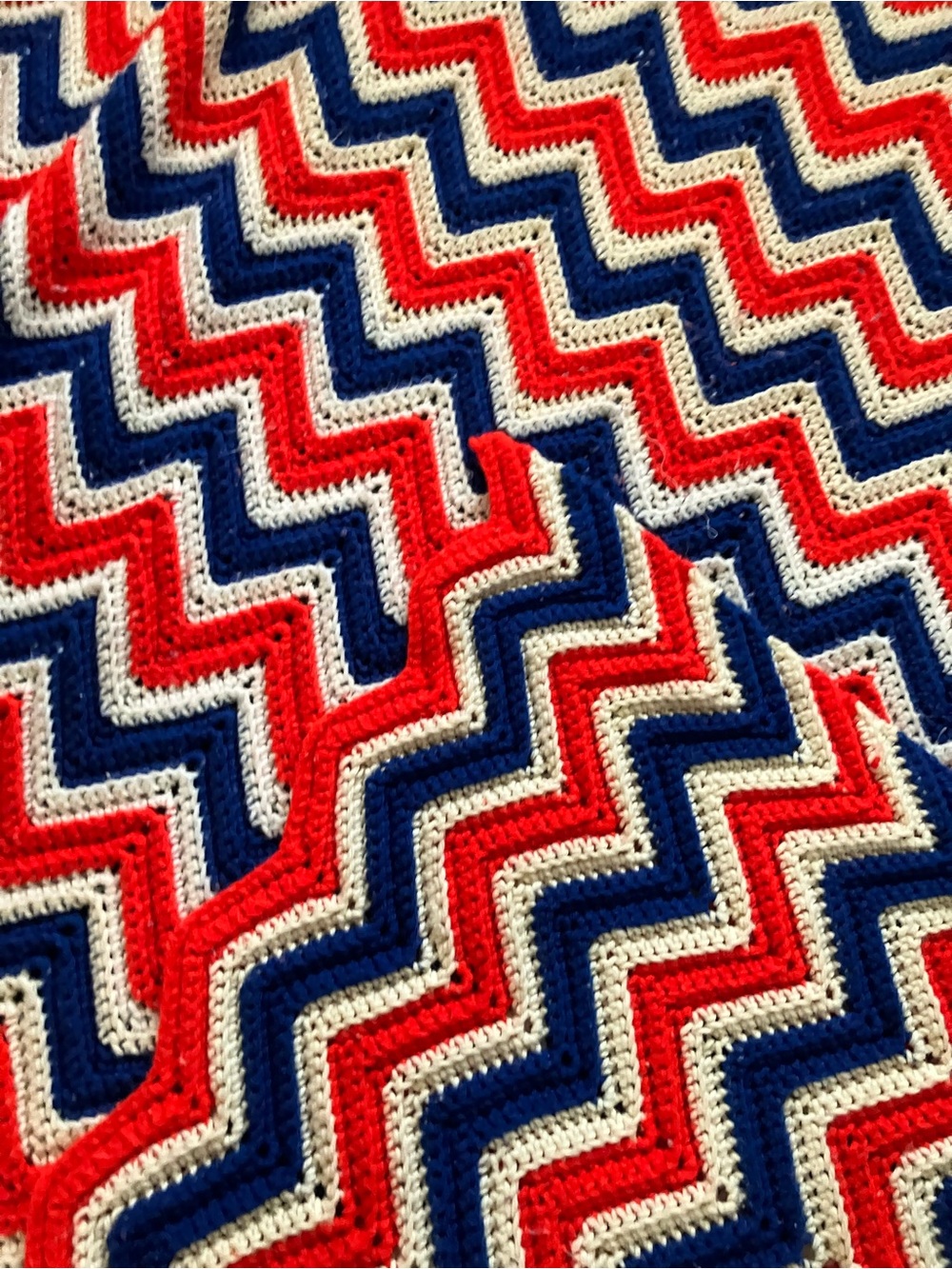 Crocheted Zigzag Throw Blanket in Red, Navy & Cream